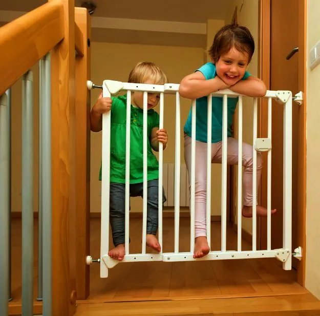 No-Drill Extendable Safety Gate for Babies and Pets – Adjustable Doorway and Stair Barrier, Easy Installation, Durable Childproof Fence - Image 2